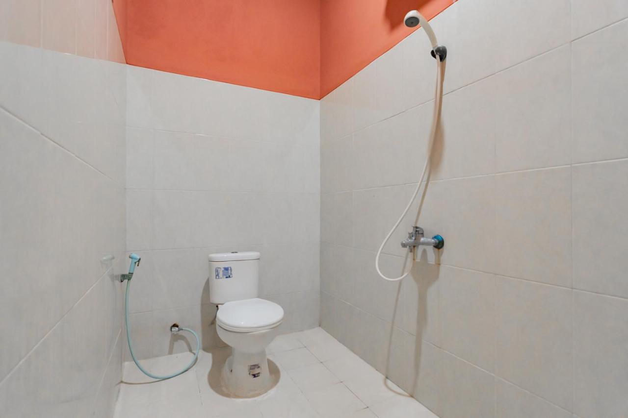 Hotel Markoni Pamanukan Mitra Reddoorz Pamanukan Hilir Exterior foto
