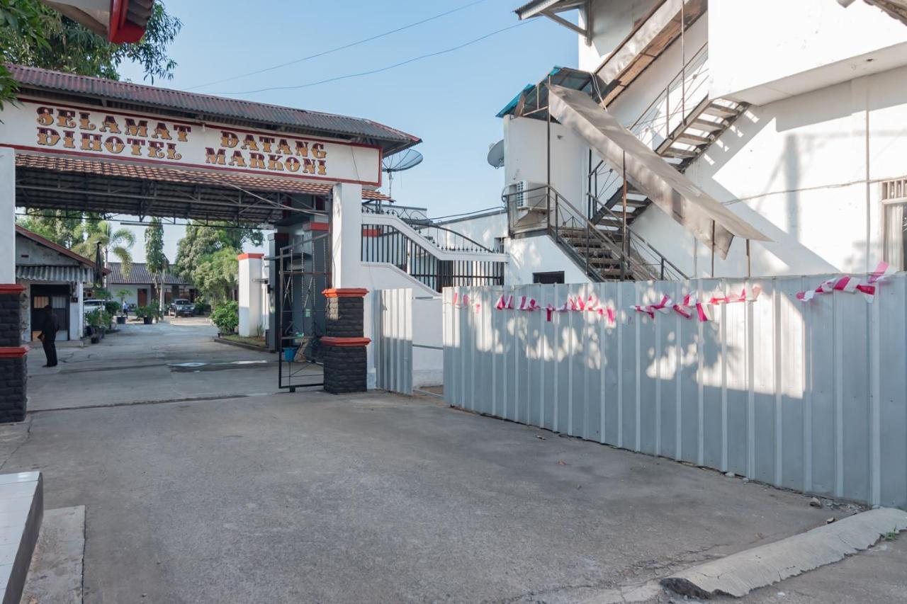 Hotel Markoni Pamanukan Mitra Reddoorz Pamanukan Hilir Exterior foto