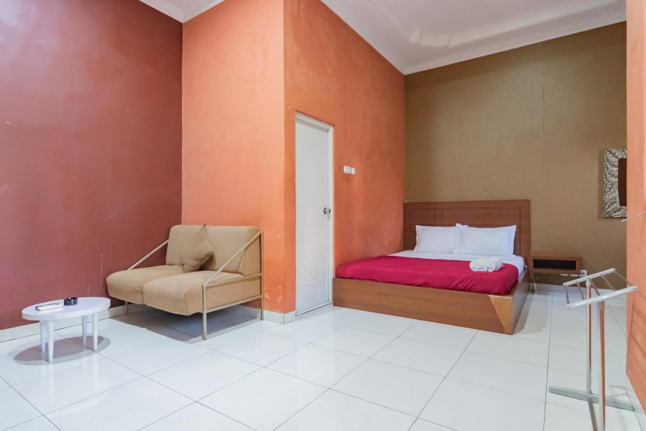 Hotel Markoni Pamanukan Mitra Reddoorz Pamanukan Hilir Exterior foto